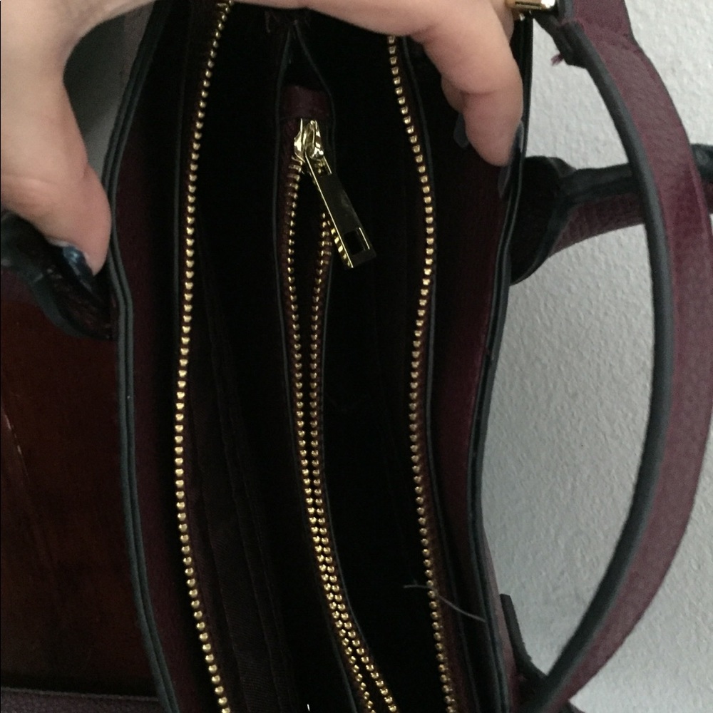 Purse - Picture 2 of 3